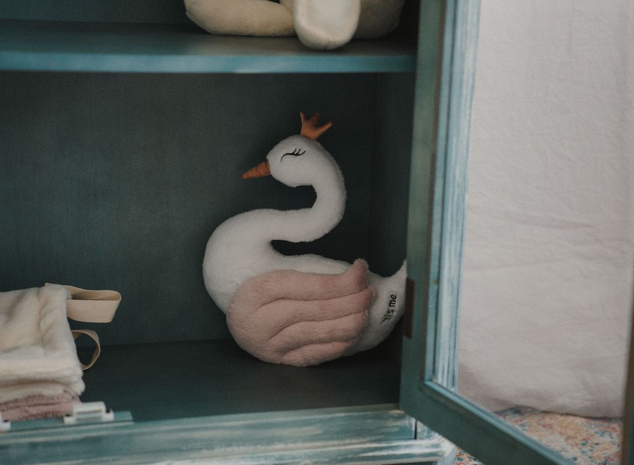 Swan Pillow