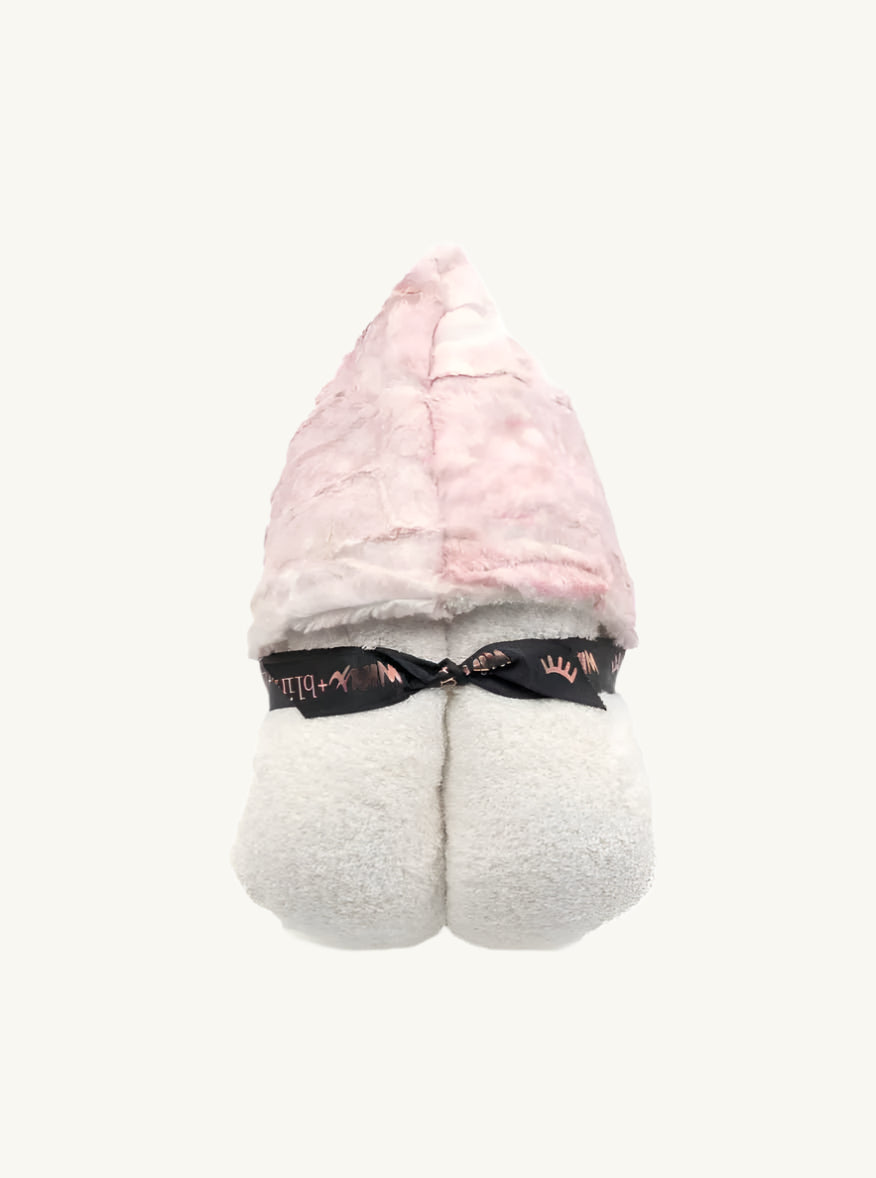 Cibirian Blush Hooded Towel