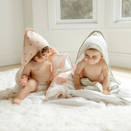 Printed Hooded Towel and Washcloth Set Sage Pear