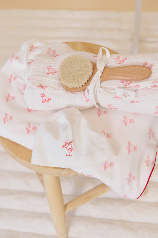 Flying Feathers Pattern Swaddle