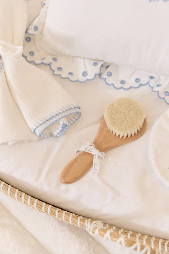 Flying Feathers Hair Brush