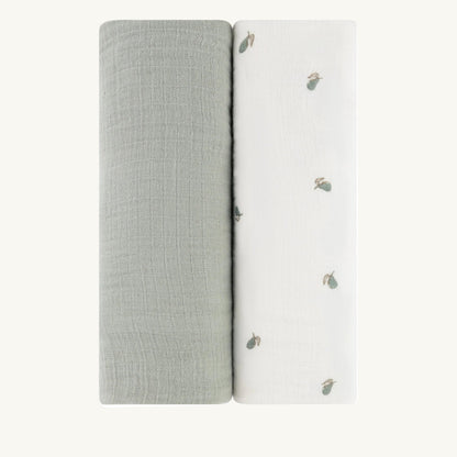 2 Pack Muslin Swaddles - Sage pear and sage solid