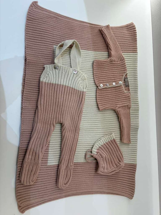 Layette Set Overall+Shrug+Bonnet+Blanket
