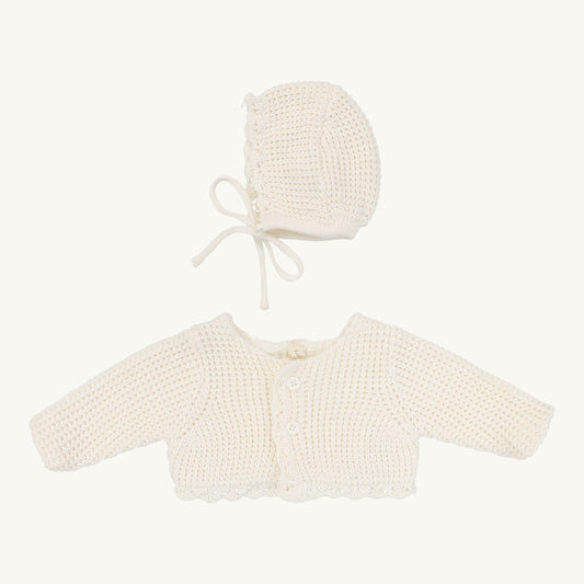 Chunky Knit Shrug Cream Scallop